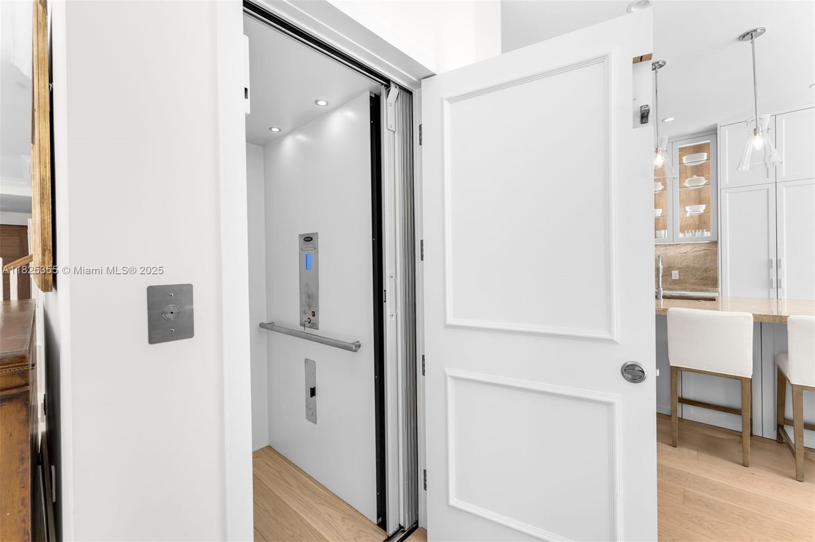 G B VILLAS - Residential Lease
