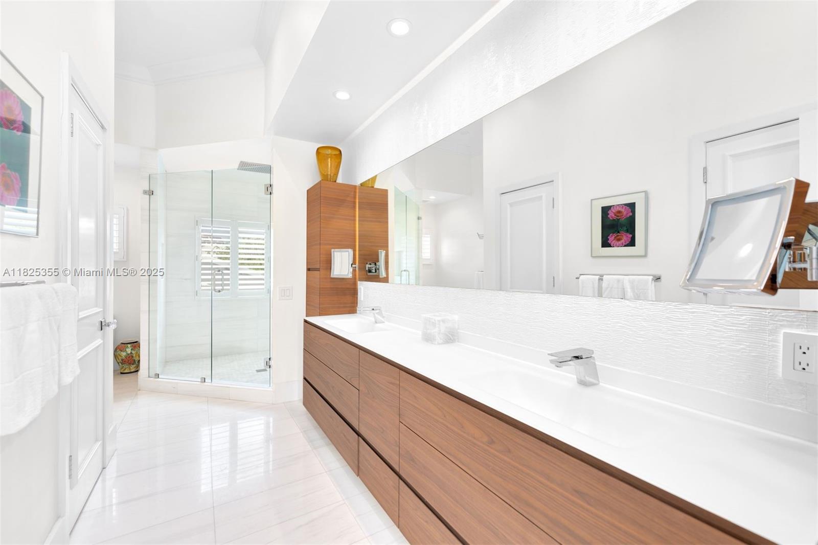 G B VILLAS - Residential Lease