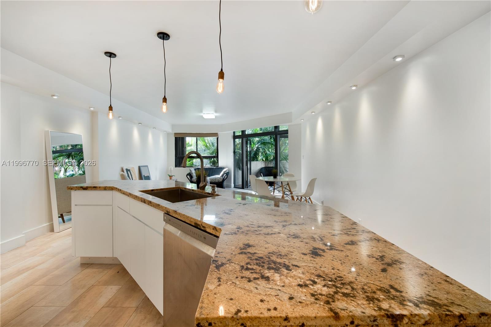 181 Crandon Blvd 104