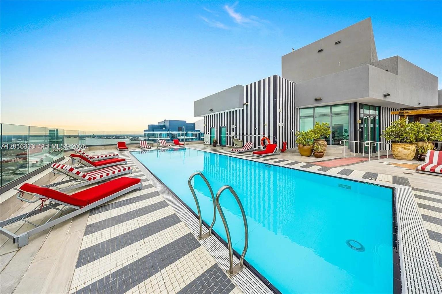 1300 S MIAMI AVENUE CONDO - Residential Lease
