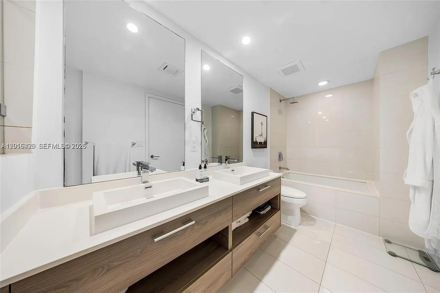 1300 S MIAMI AVENUE CONDO - Residential Lease