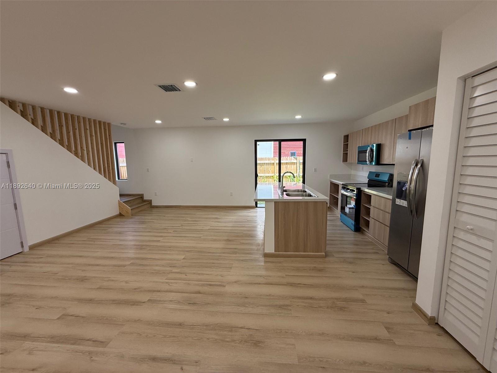 GREEN PARK SUB - Residential