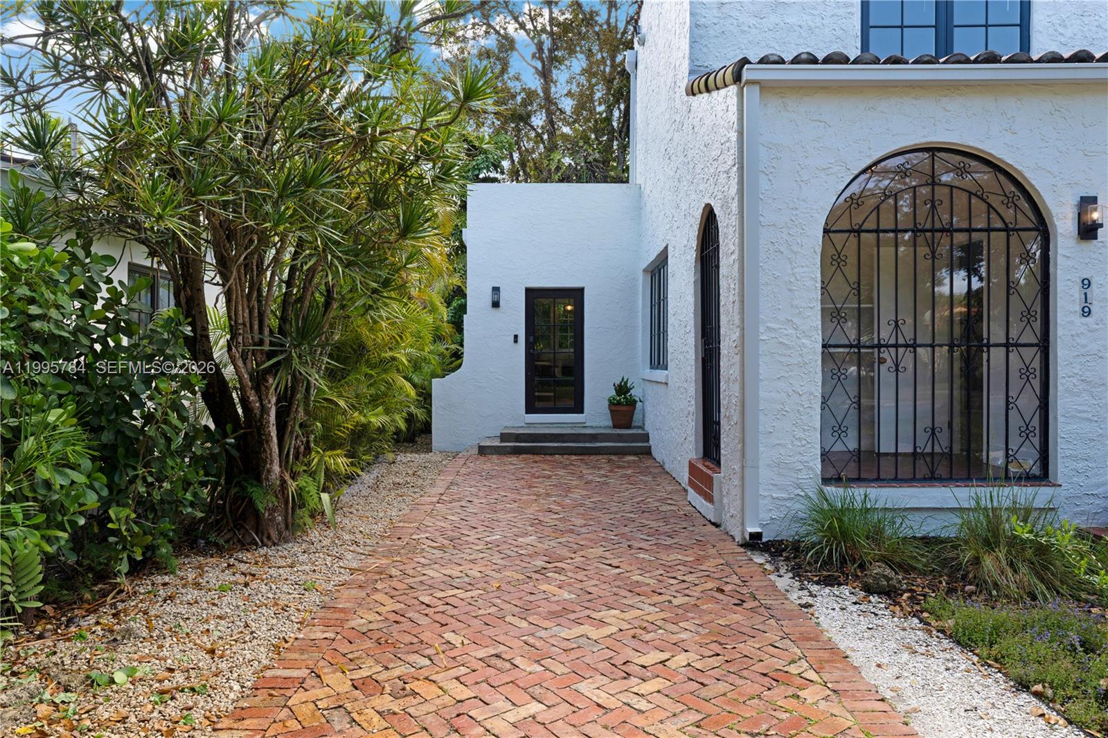 CORAL GABLES GRANADA SEC - Residential