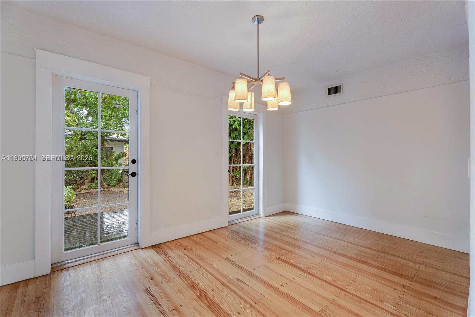 CORAL GABLES GRANADA SEC - Residential