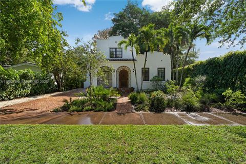 Photo of 919 Lisbon St, Coral Gables, FL 33134 (MLS # A11995784)