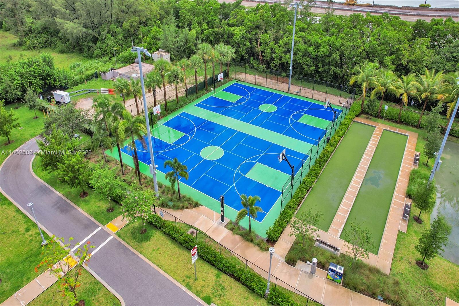 GOLDEN ISLES ESTATES FIRS - Residential