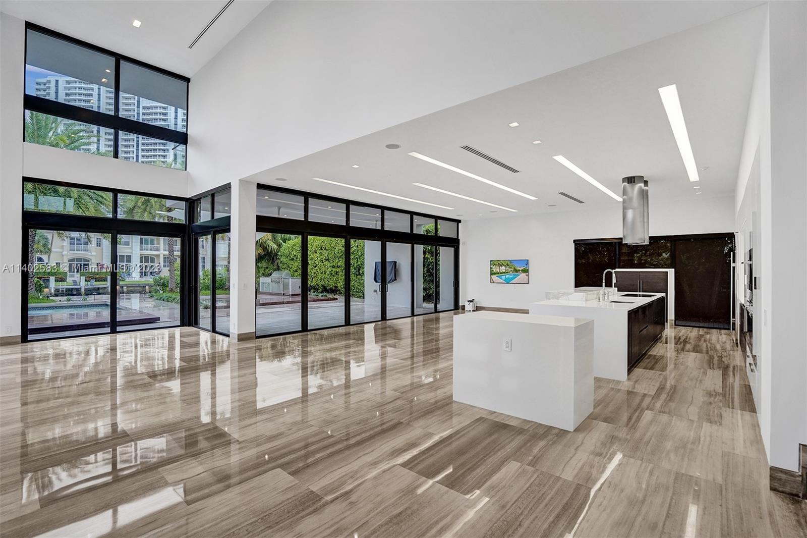 GOLDEN ISLES ESTATES FIRS - Residential