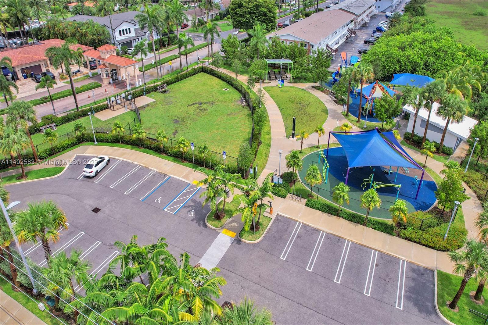 GOLDEN ISLES ESTATES FIRS - Residential