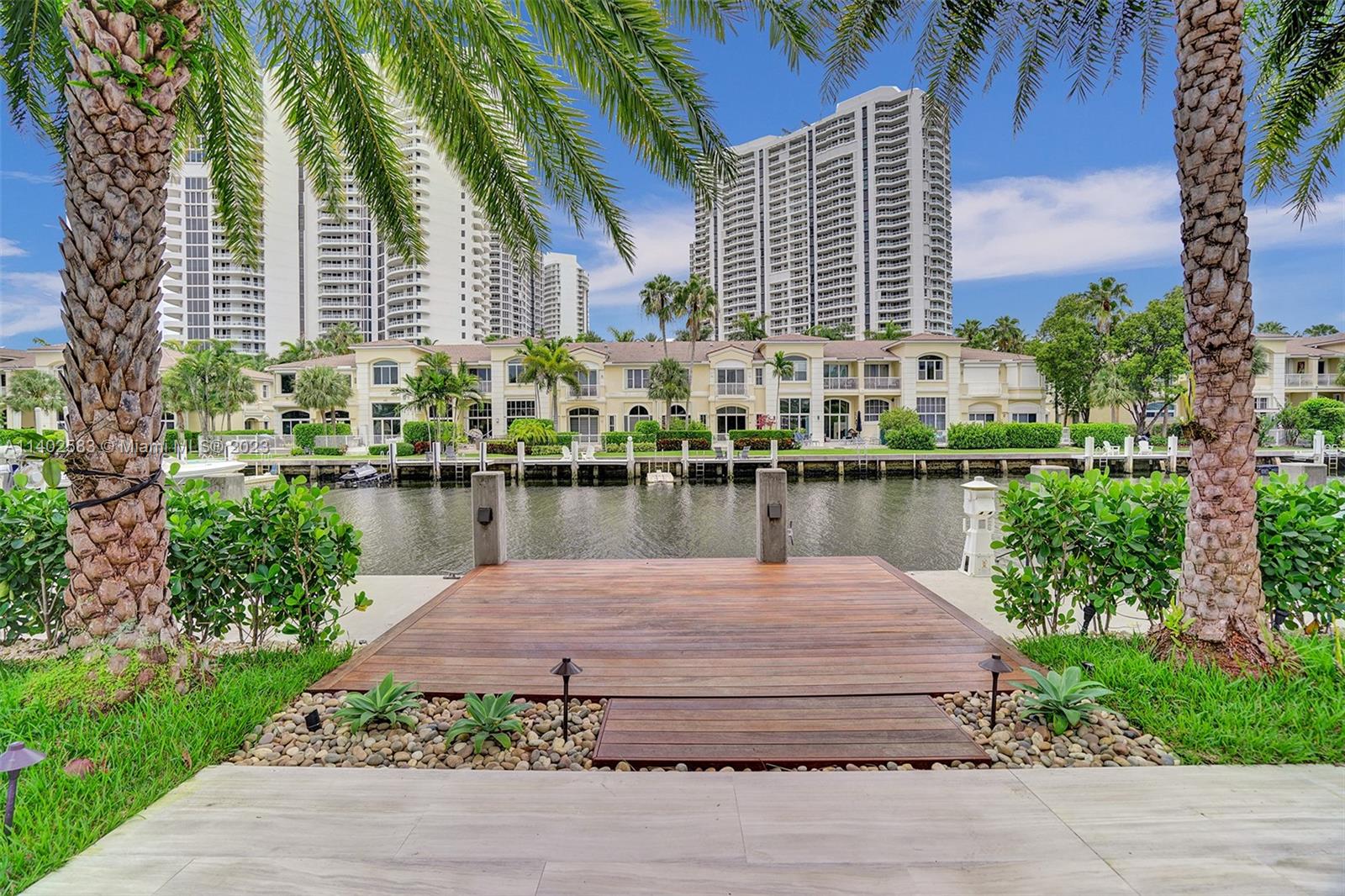 GOLDEN ISLES ESTATES FIRS - Residential