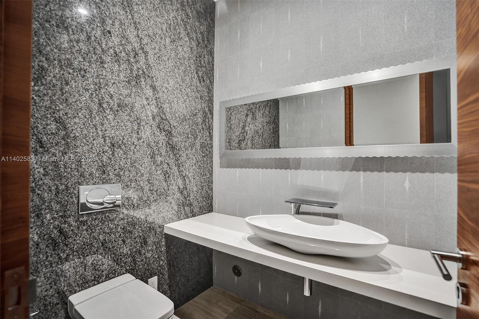 GOLDEN ISLES ESTATES FIRS - Residential