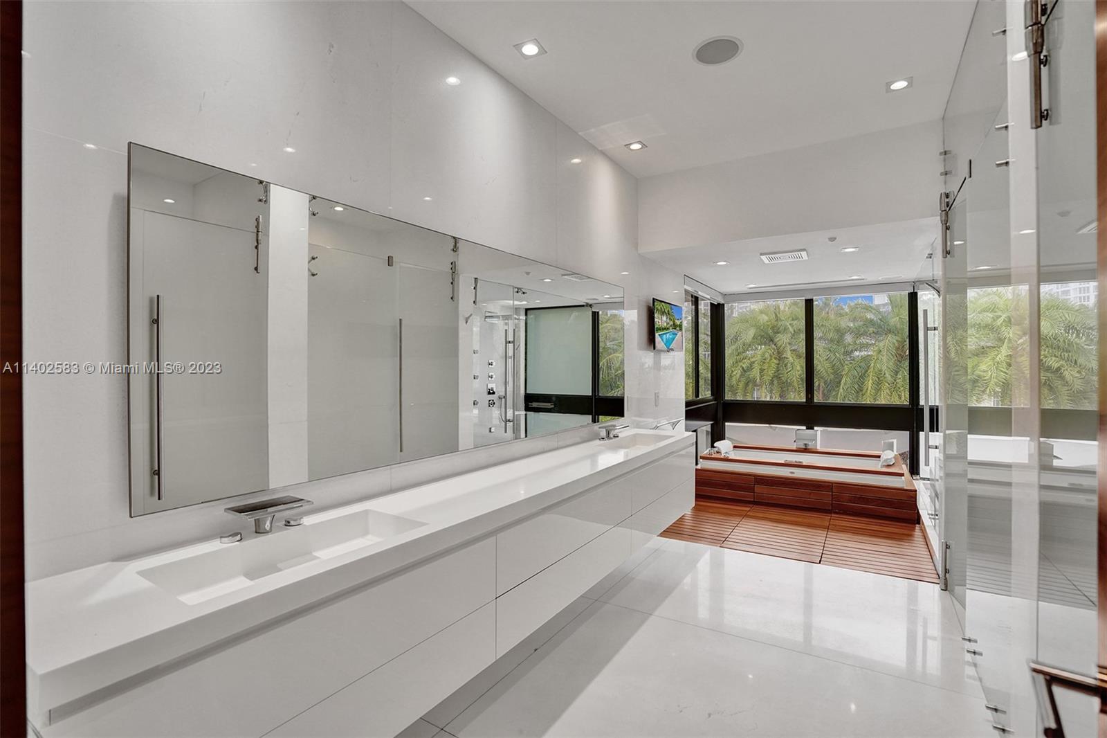 GOLDEN ISLES ESTATES FIRS - Residential