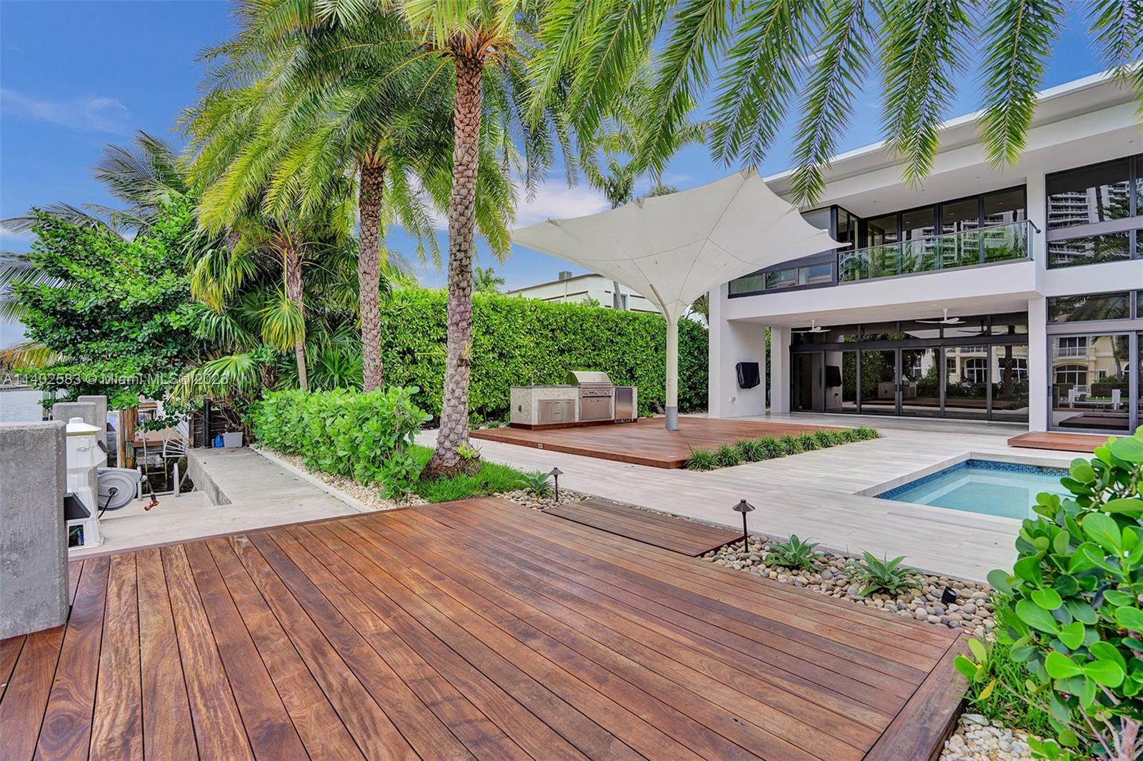 GOLDEN ISLES ESTATES FIRS - Residential