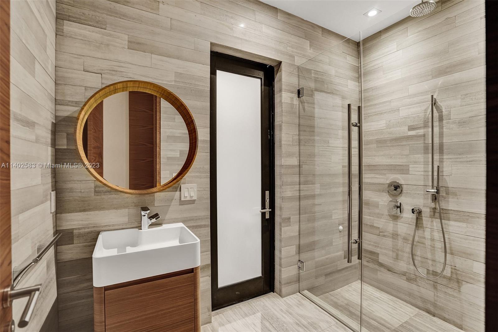 GOLDEN ISLES ESTATES FIRS - Residential