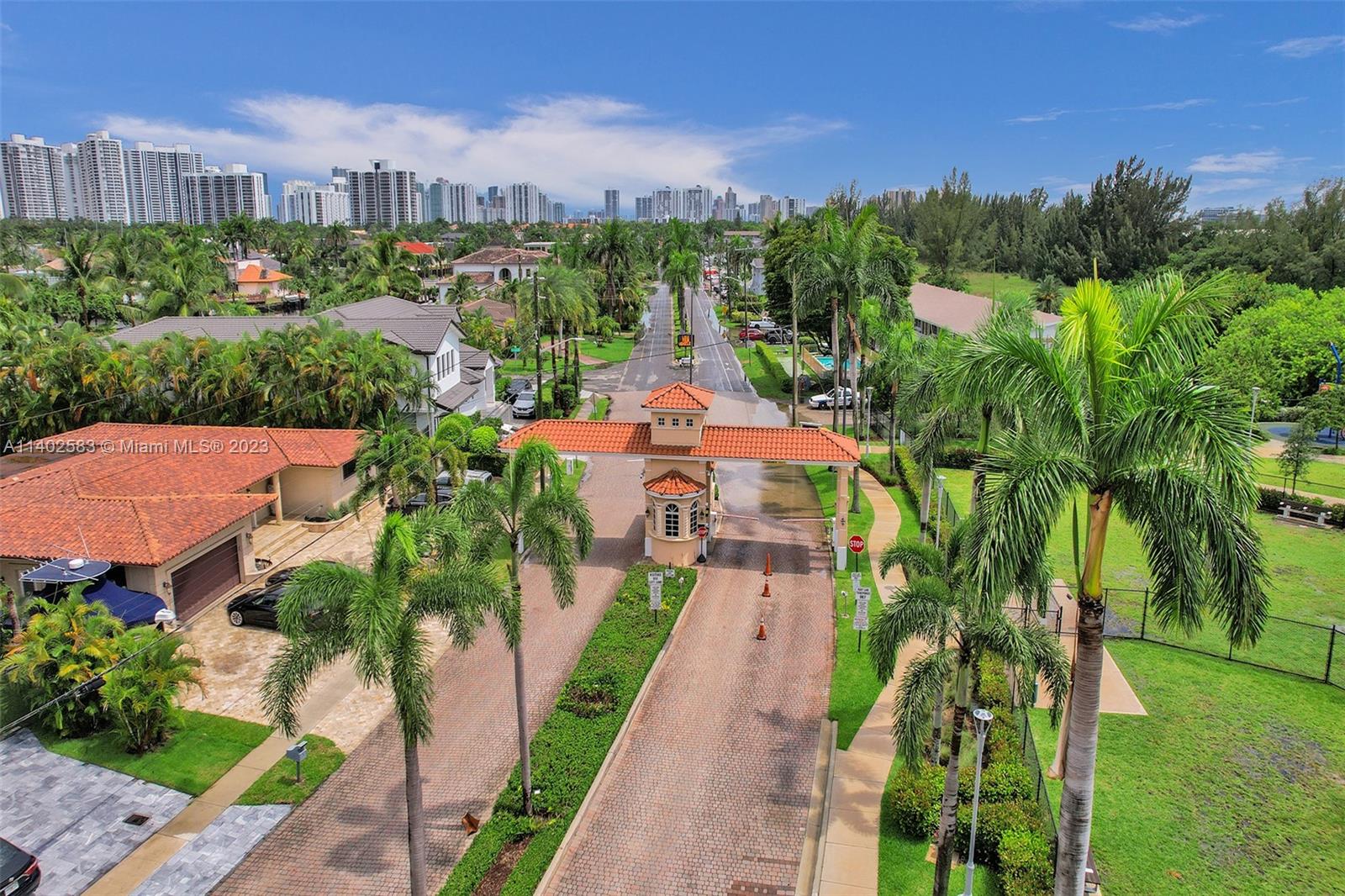 GOLDEN ISLES ESTATES FIRS - Residential