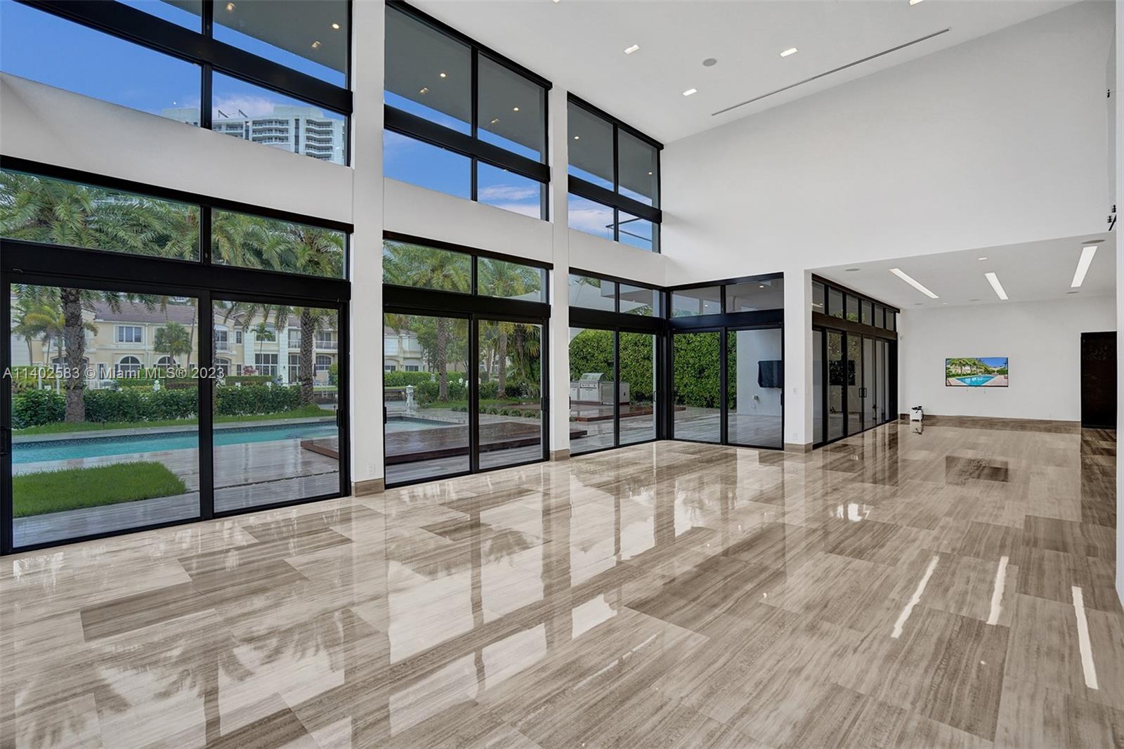 GOLDEN ISLES ESTATES FIRS - Residential