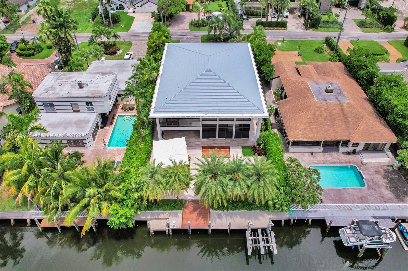 GOLDEN ISLES ESTATES FIRS - Residential