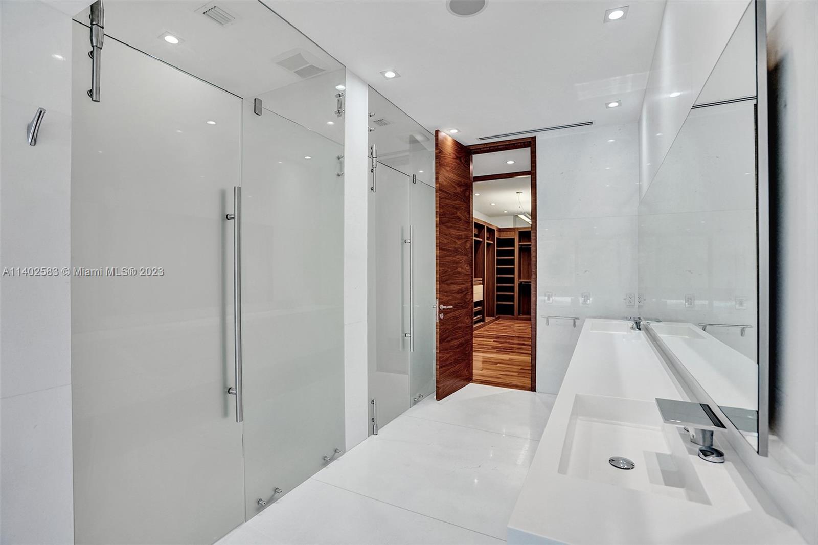 GOLDEN ISLES ESTATES FIRS - Residential