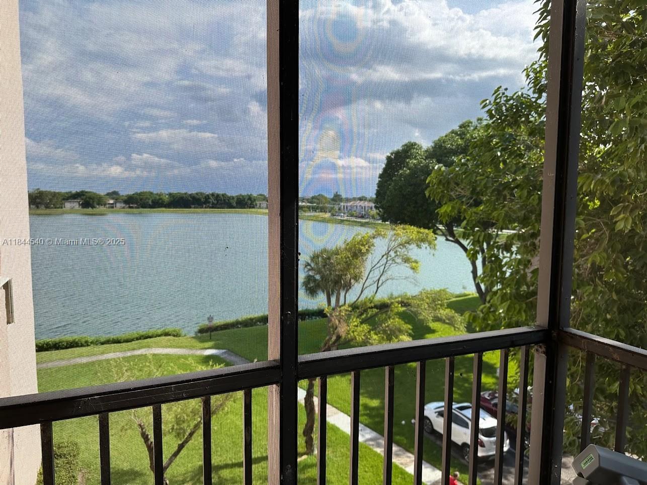 LAKEVIEW OF THE CALF CLUB - Residential Lease