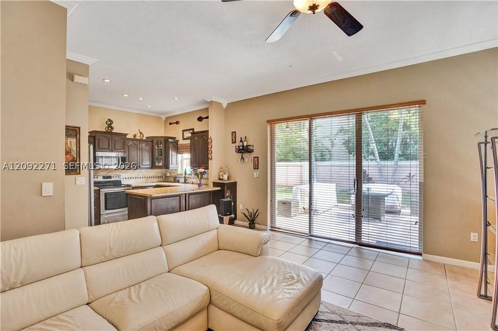 Photo of 14361 N Royal Cove Cir #14361, Davie, FL 33325 (MLS # A12092271)
