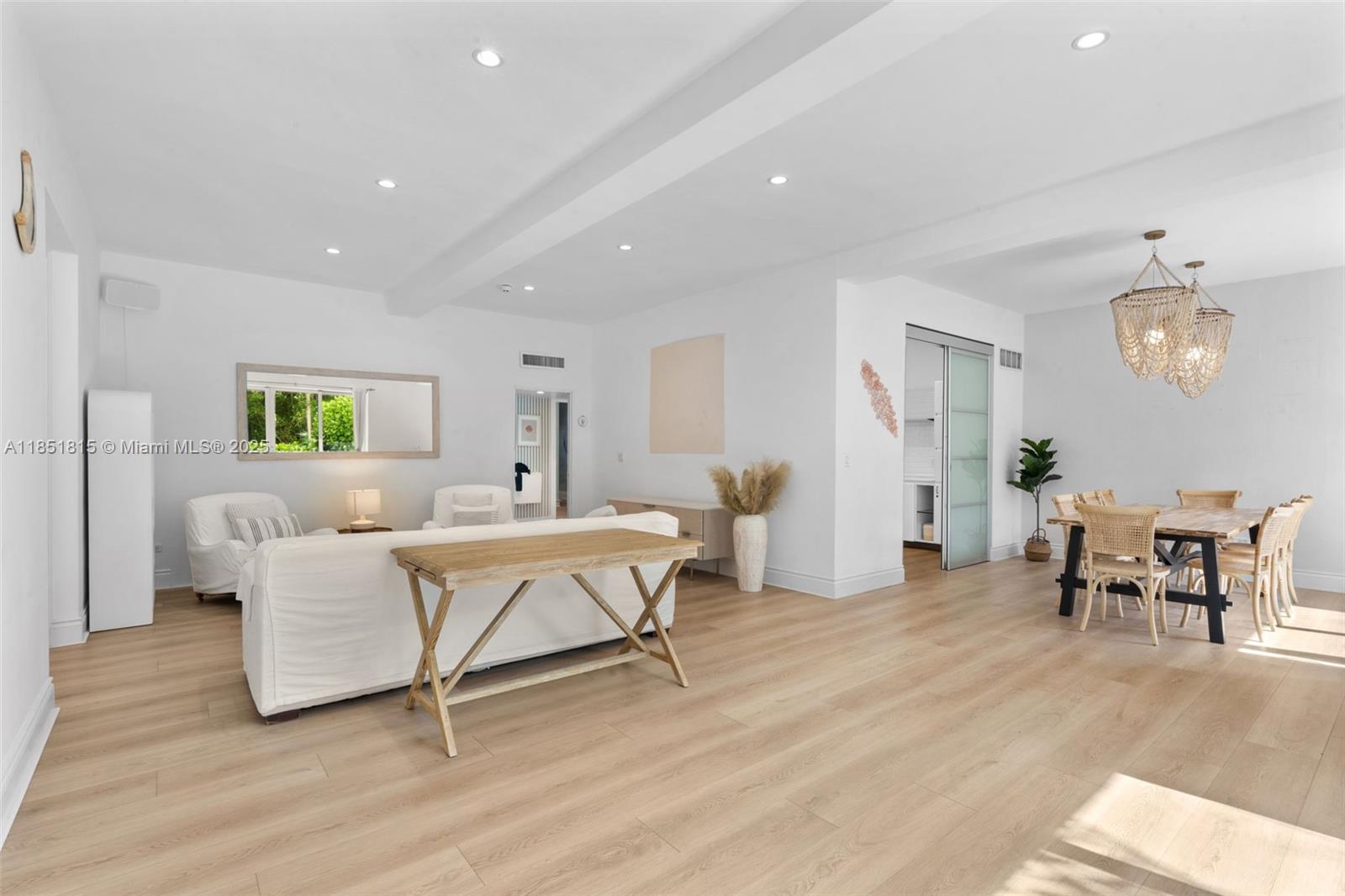 ISLAND HOUSE APT INC - CO - Residential