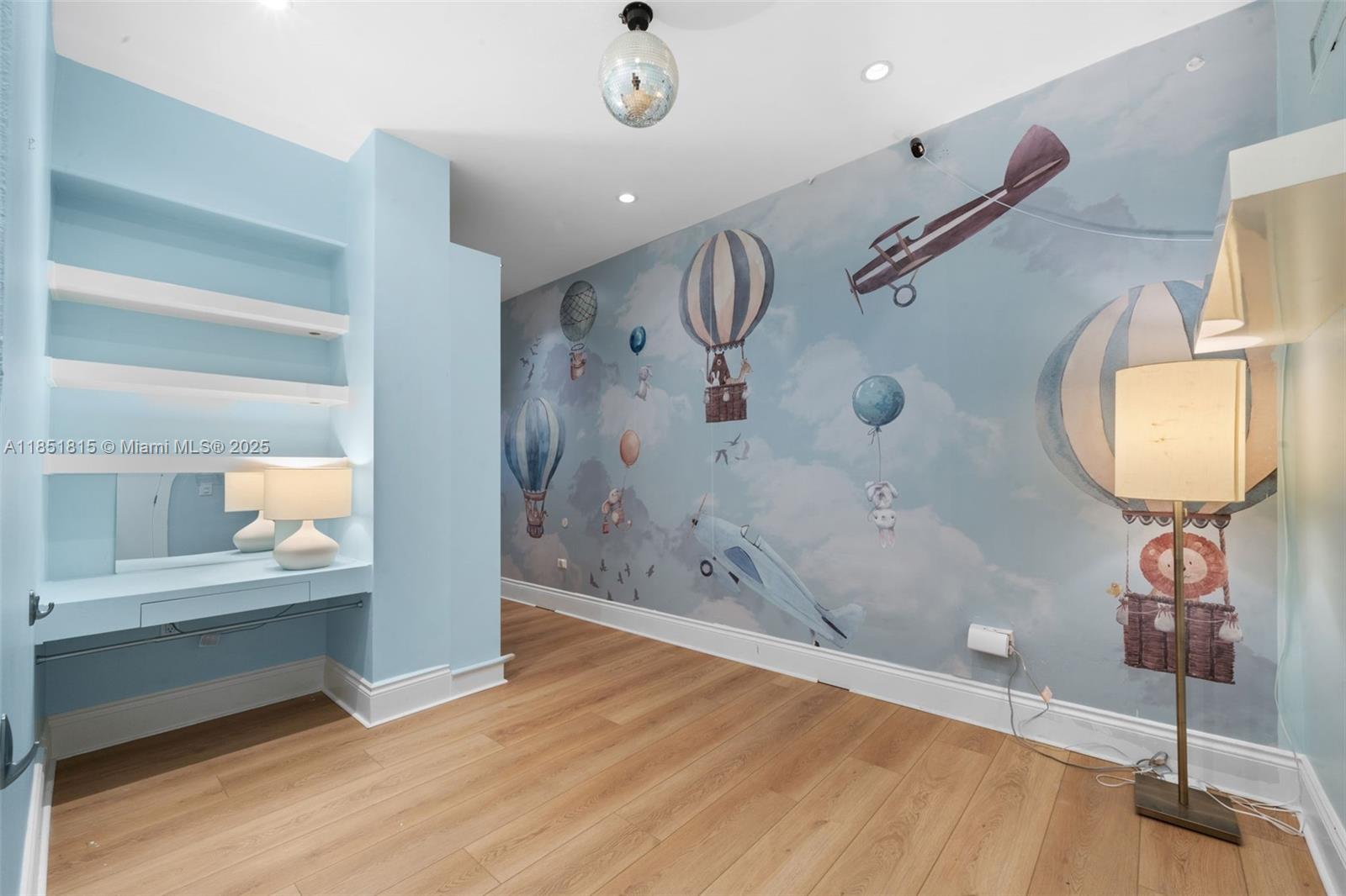 ISLAND HOUSE APT INC - CO - Residential