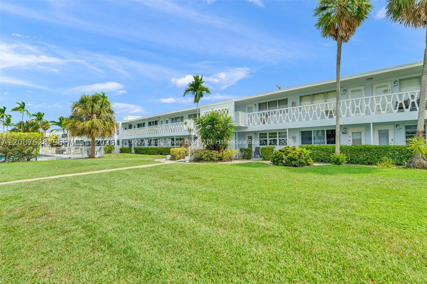 900 Atlantic Shores Blvd 219, Hallandale Beach FL 33009