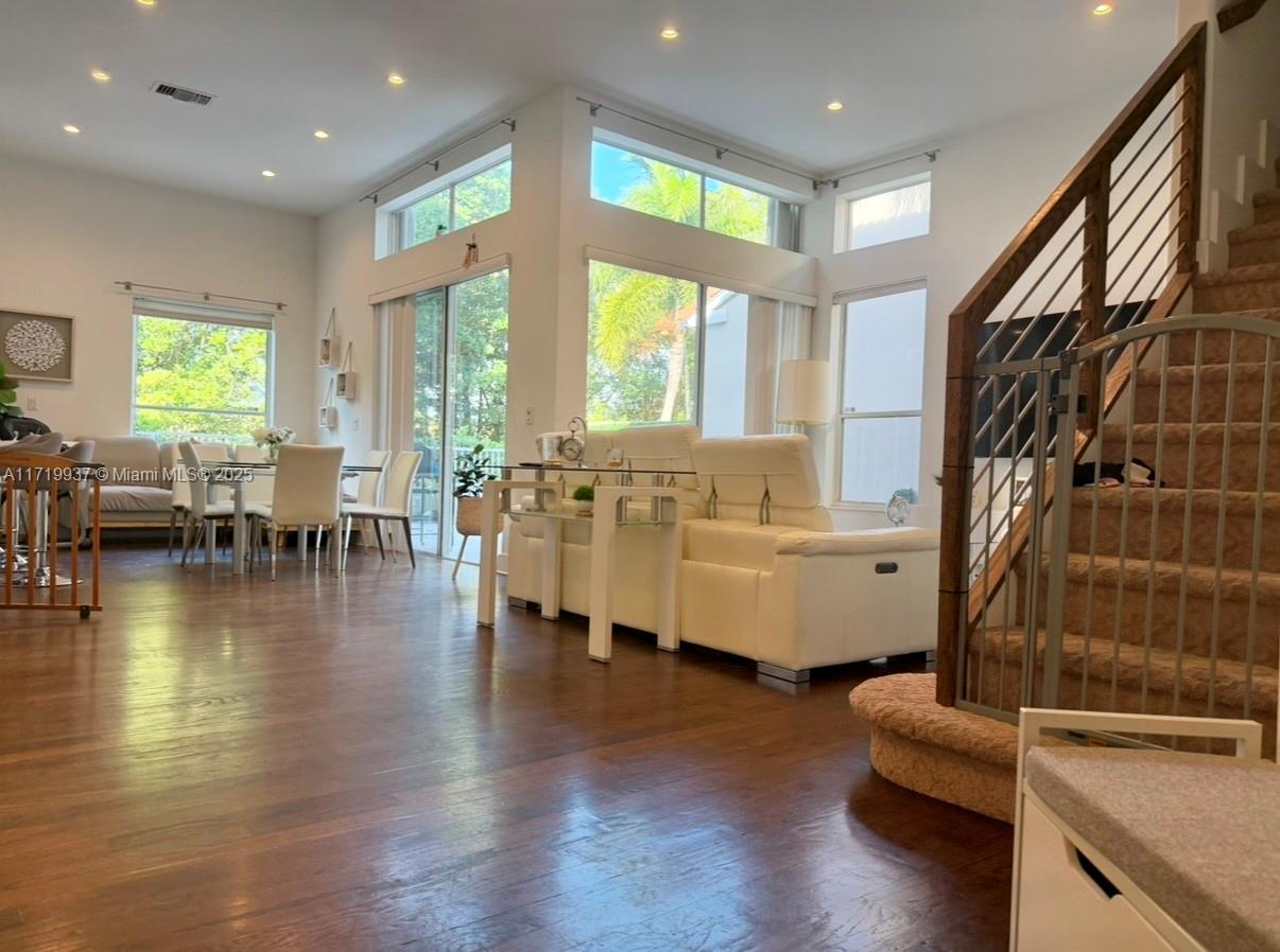 WEST LAKE VILLAGE PLAT - Residential