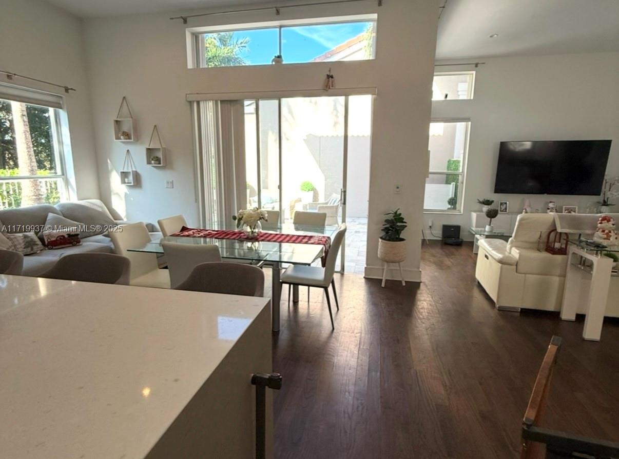 WEST LAKE VILLAGE PLAT - Residential