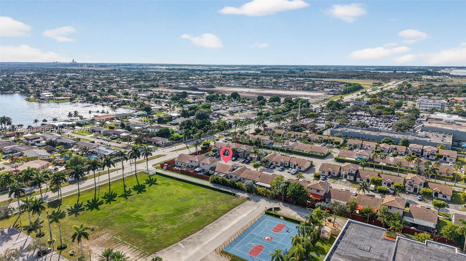 IBIS VILLA AT MIAMI GARDE - Residential