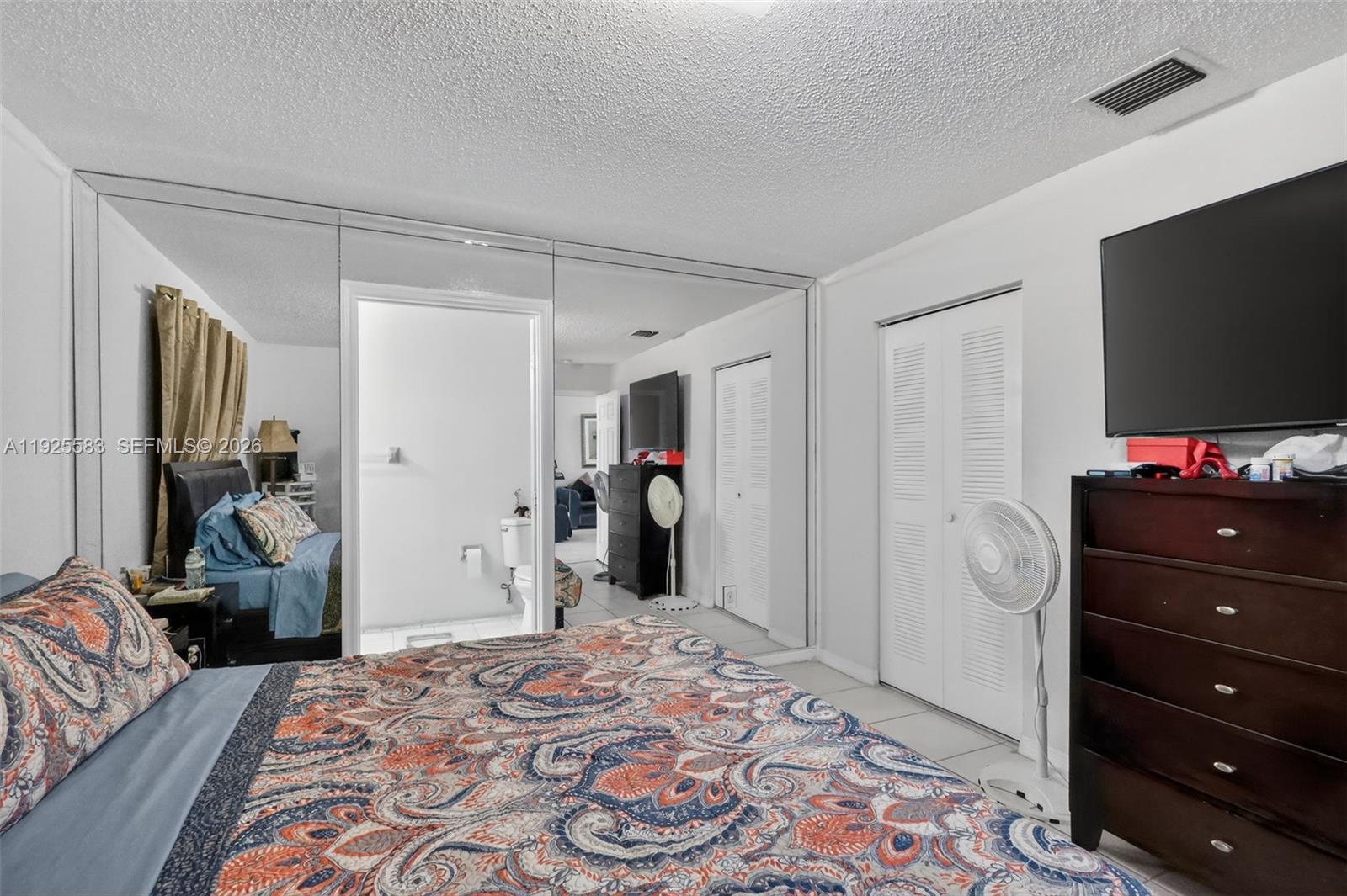 IBIS VILLA AT MIAMI GARDE - Residential