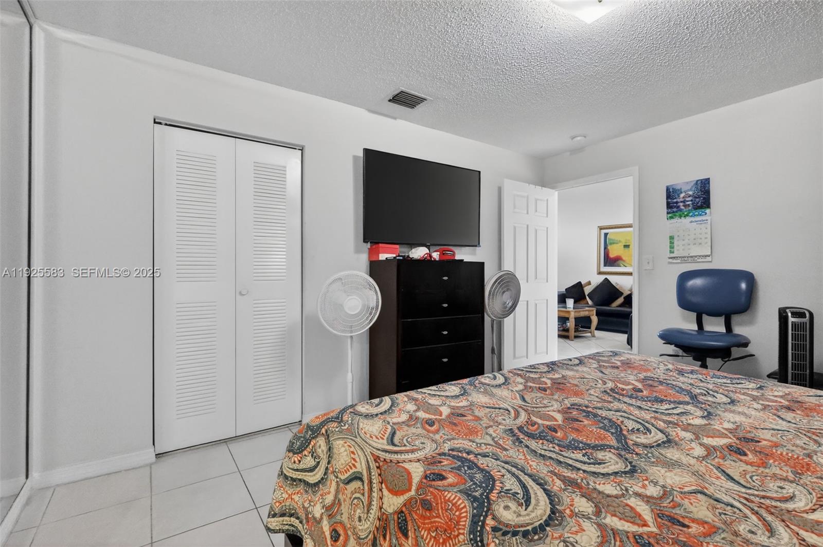 IBIS VILLA AT MIAMI GARDE - Residential