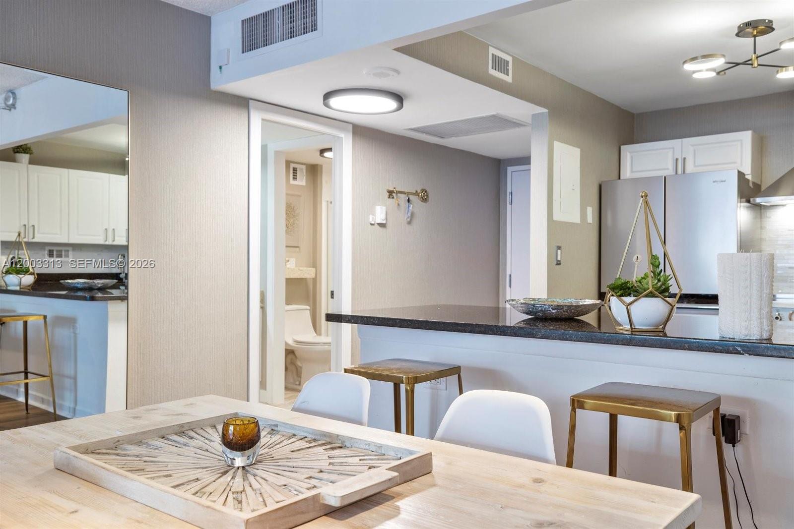 RONEY PALACE CONDO - Residential Lease