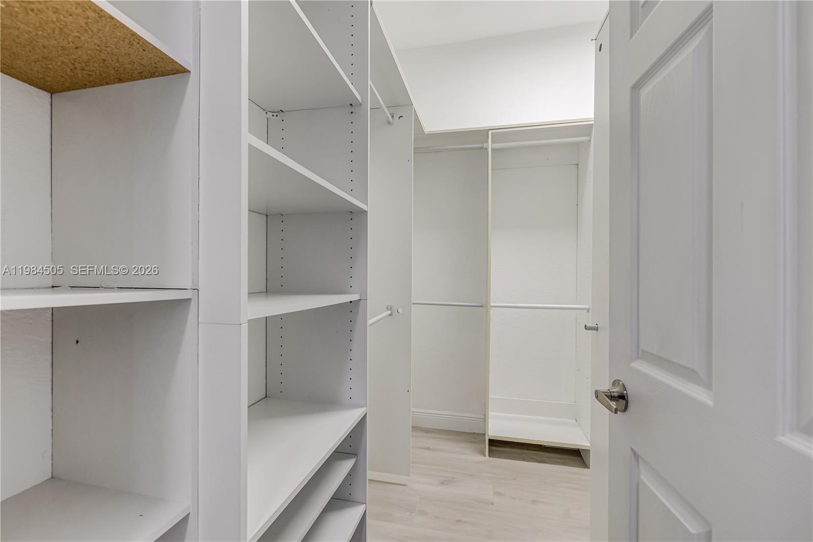 SAVANNA / COVE I - Residential Lease