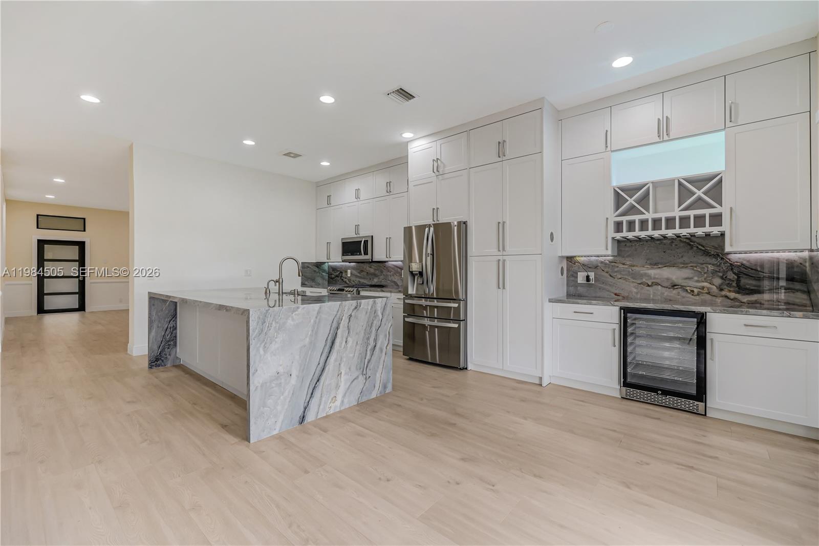 SAVANNA / COVE I - Residential Lease