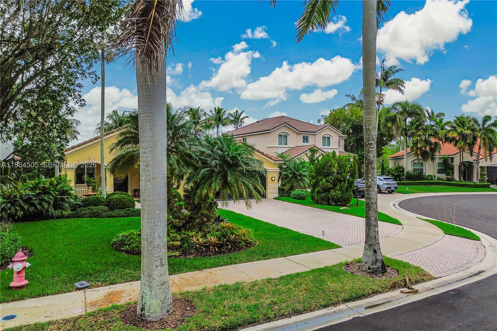 SAVANNA / COVE I - Residential Lease