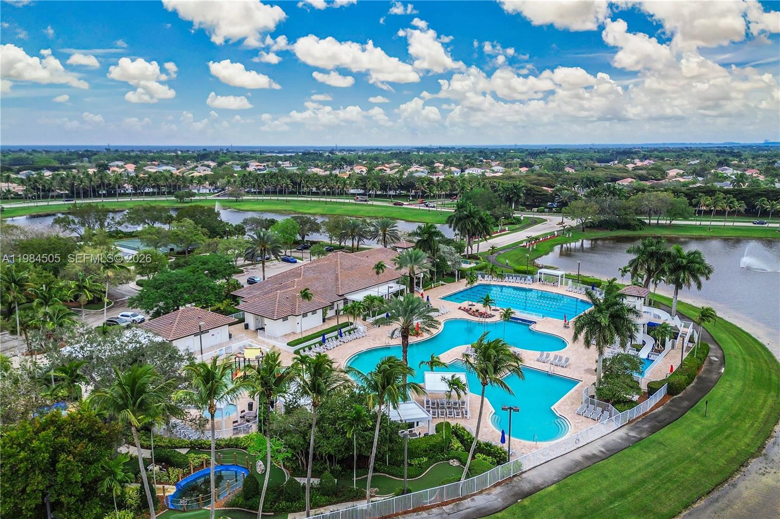 SAVANNA / COVE I - Residential Lease