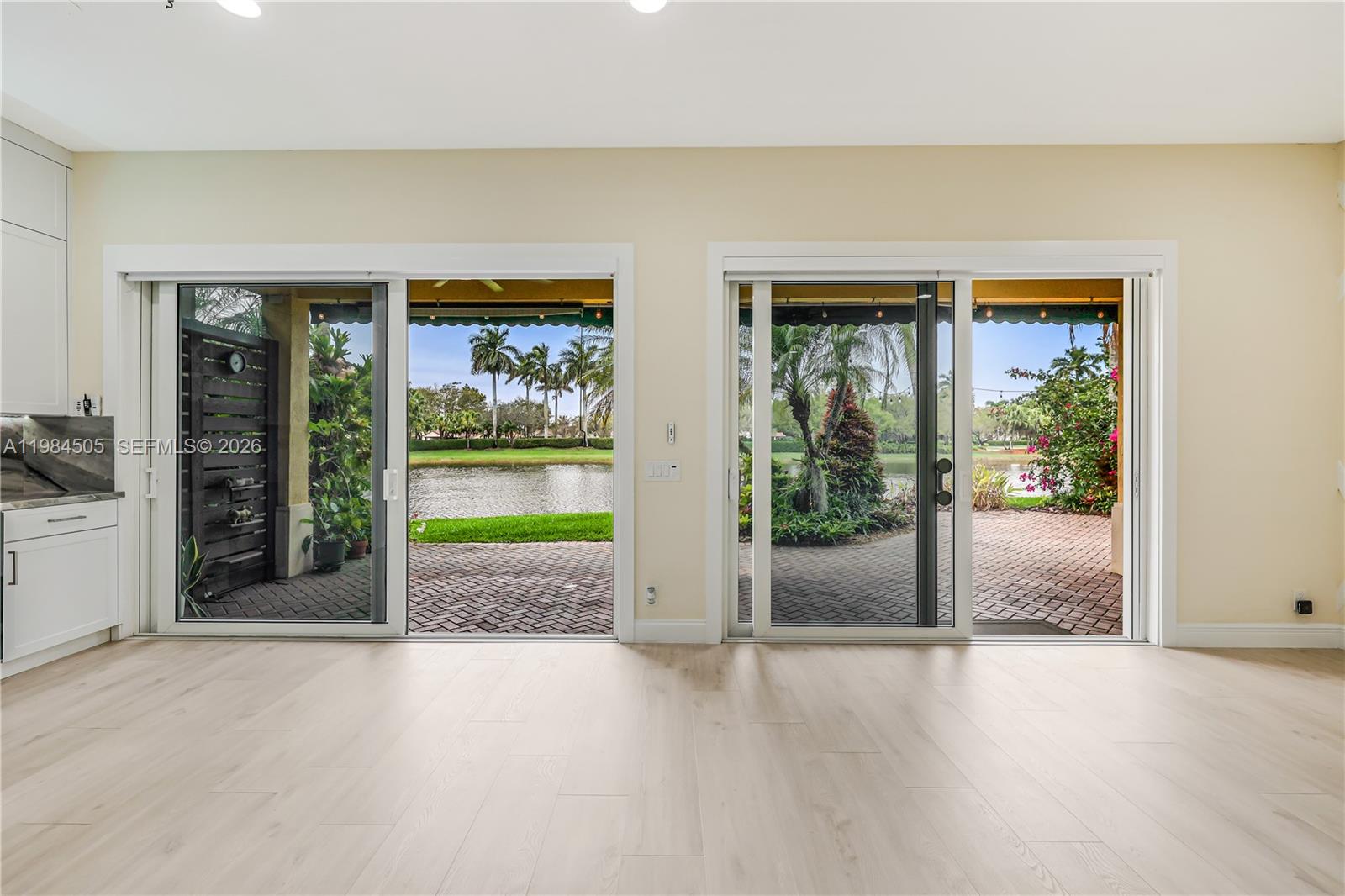 SAVANNA / COVE I - Residential Lease