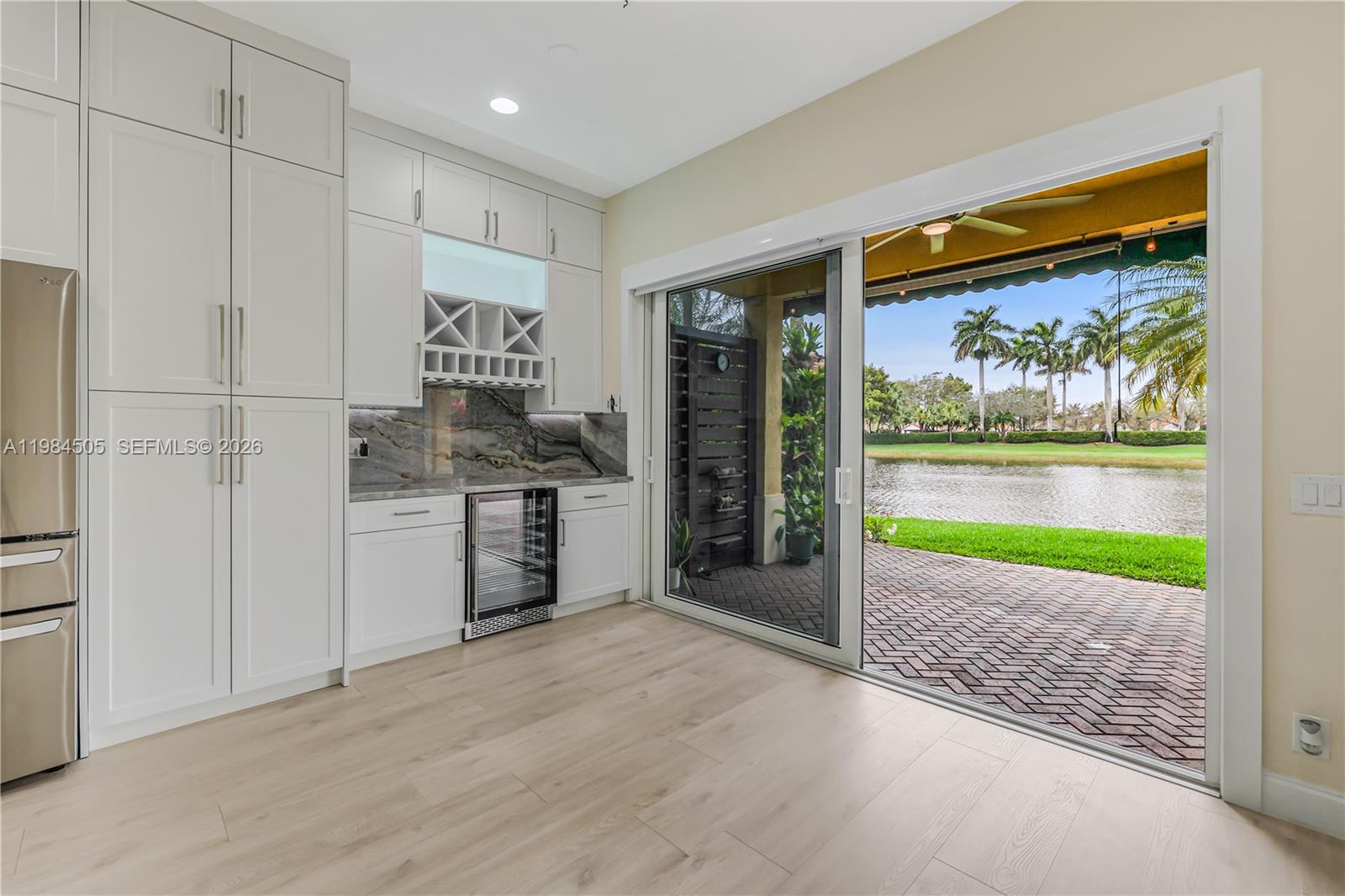 SAVANNA / COVE I - Residential Lease