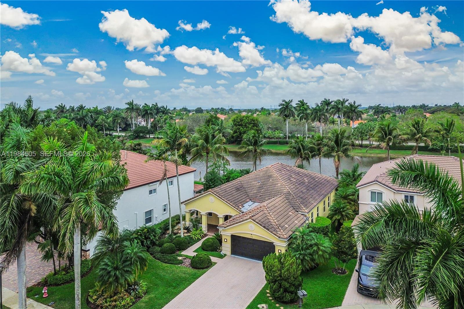 SAVANNA / COVE I - Residential Lease