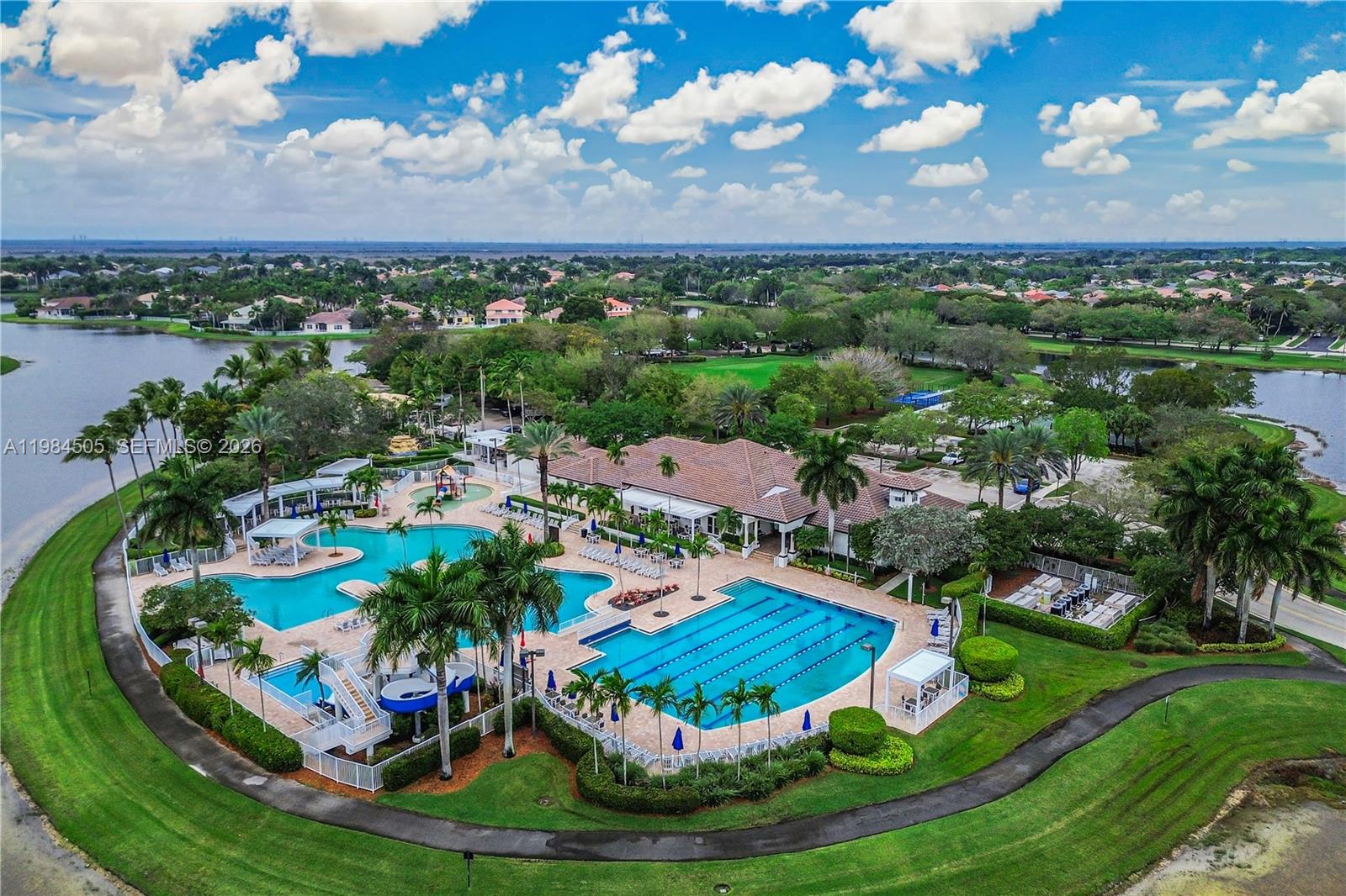 SAVANNA / COVE I - Residential Lease