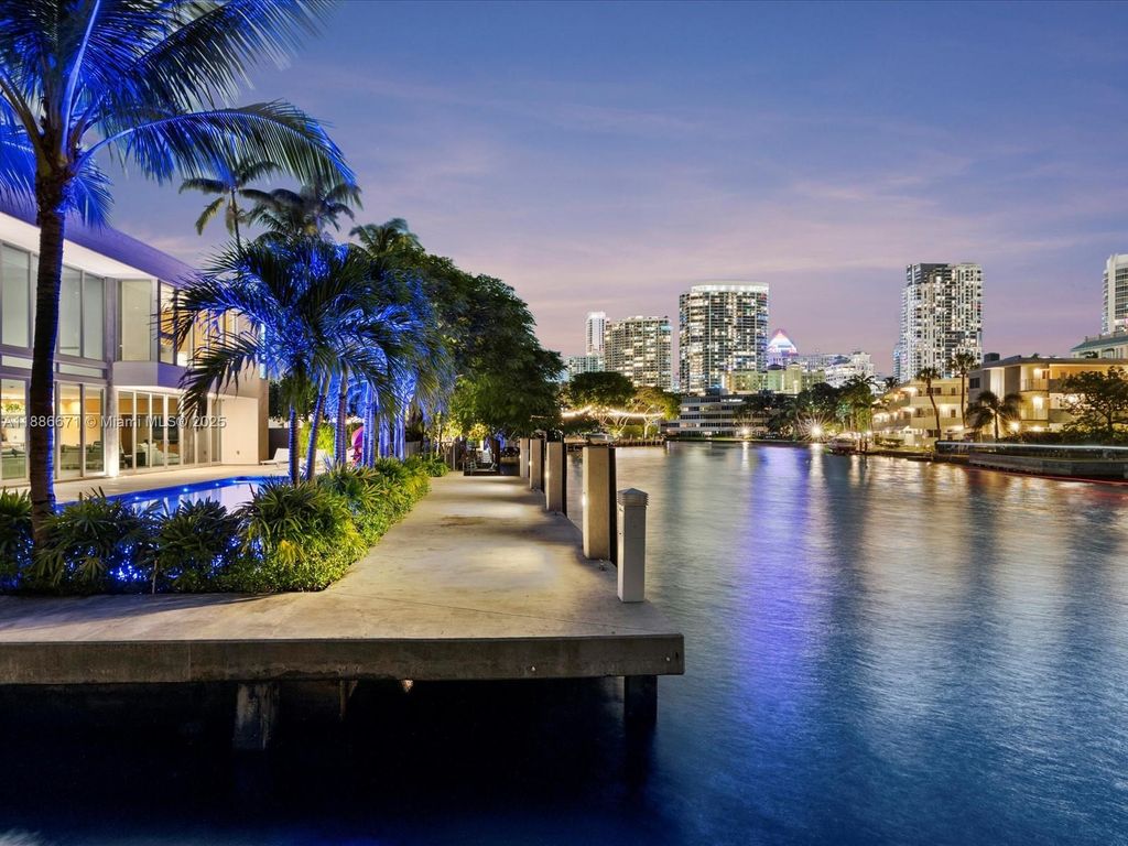 Photo of 1015 N Rio Vista Blvd, Fort Lauderdale, FL 33301 (MLS # A11886671)