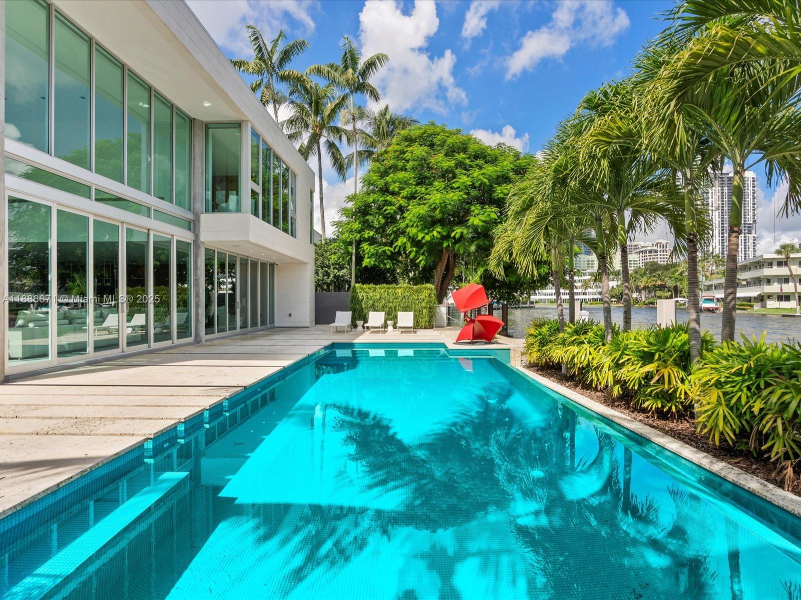 RIO VISTA C J HECTORS RES - Residential