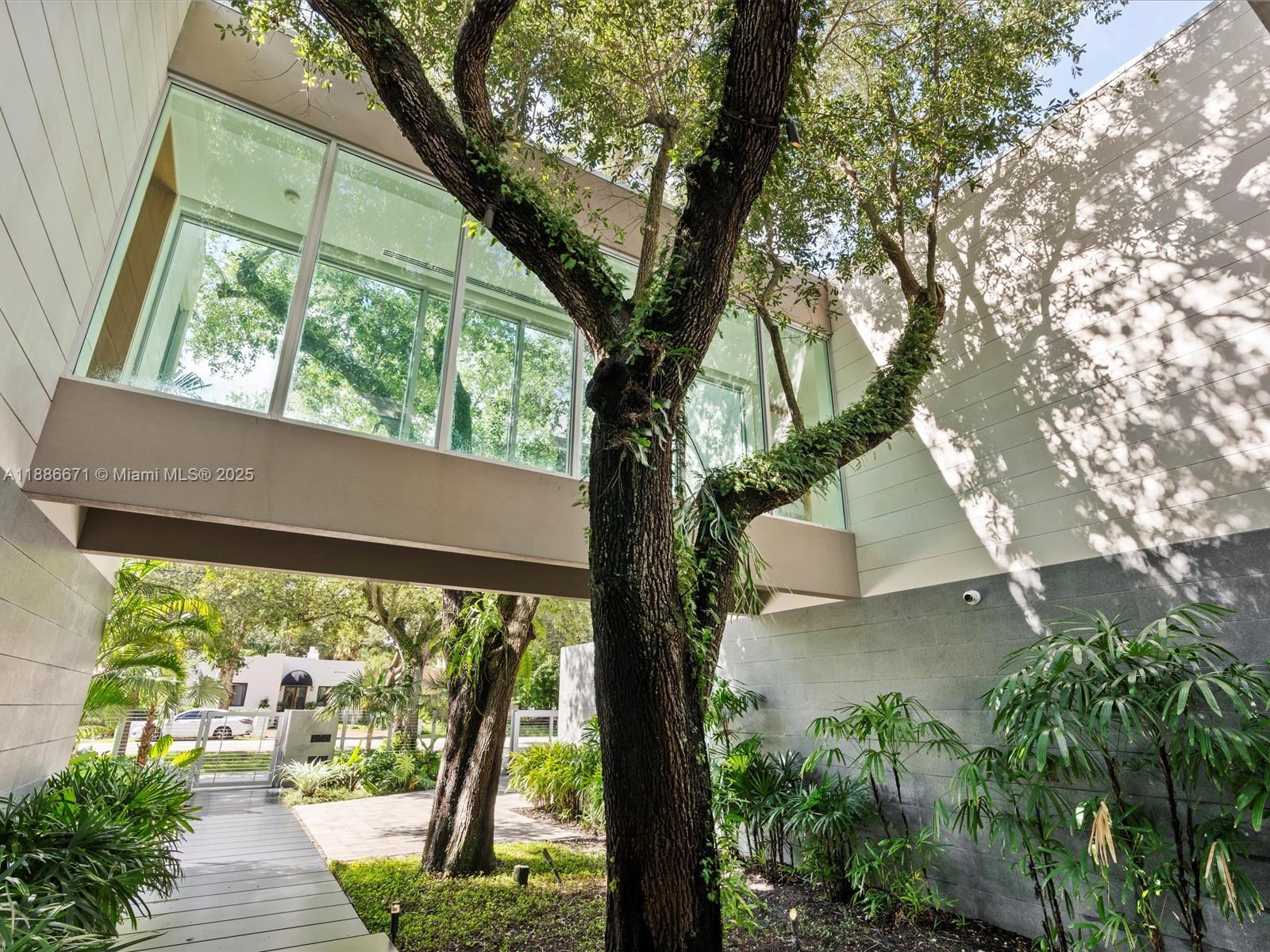 RIO VISTA C J HECTORS RES - Residential