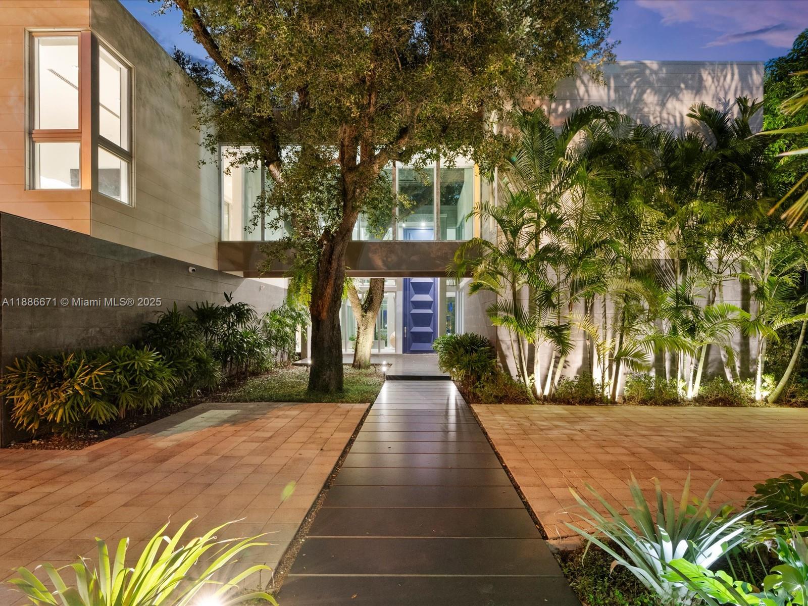 RIO VISTA C J HECTORS RES - Residential
