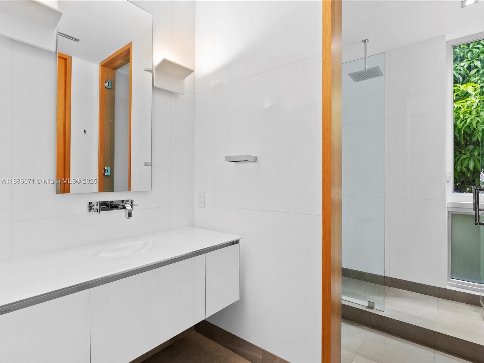 RIO VISTA C J HECTORS RES - Residential
