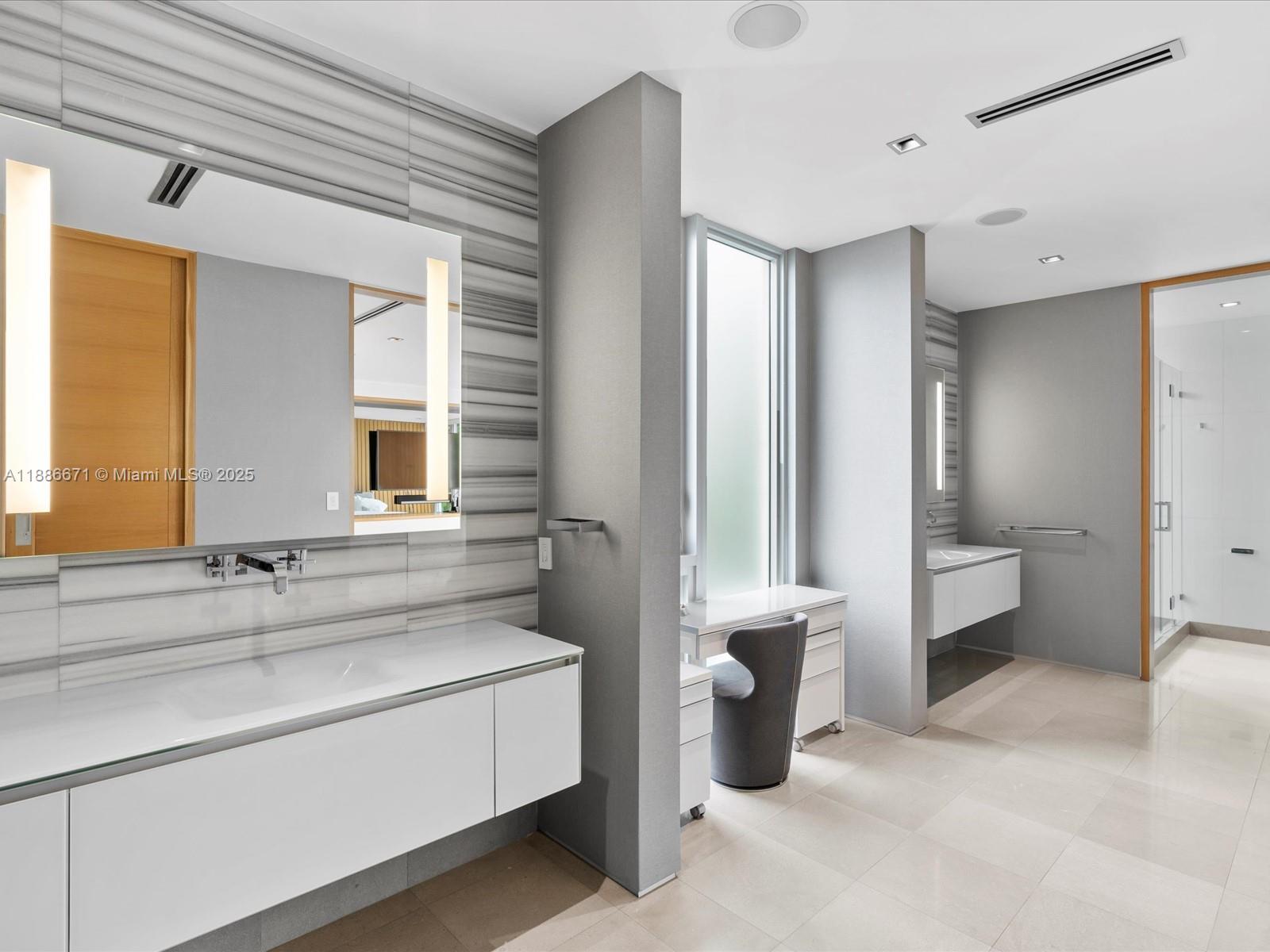 RIO VISTA C J HECTORS RES - Residential