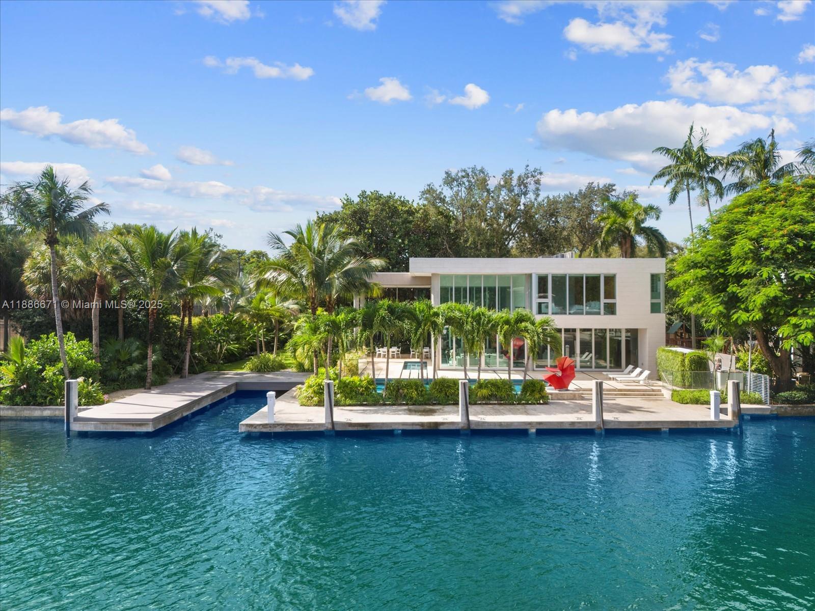 RIO VISTA C J HECTORS RES - Residential