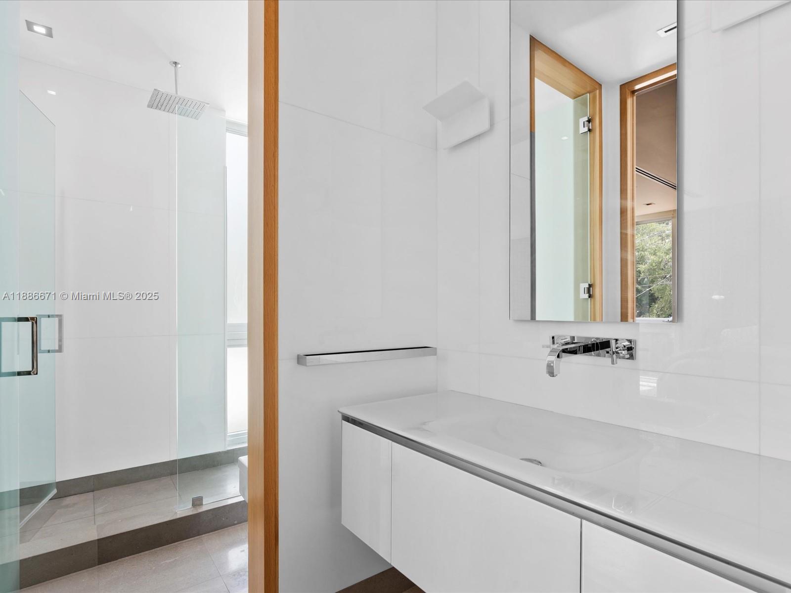 RIO VISTA C J HECTORS RES - Residential
