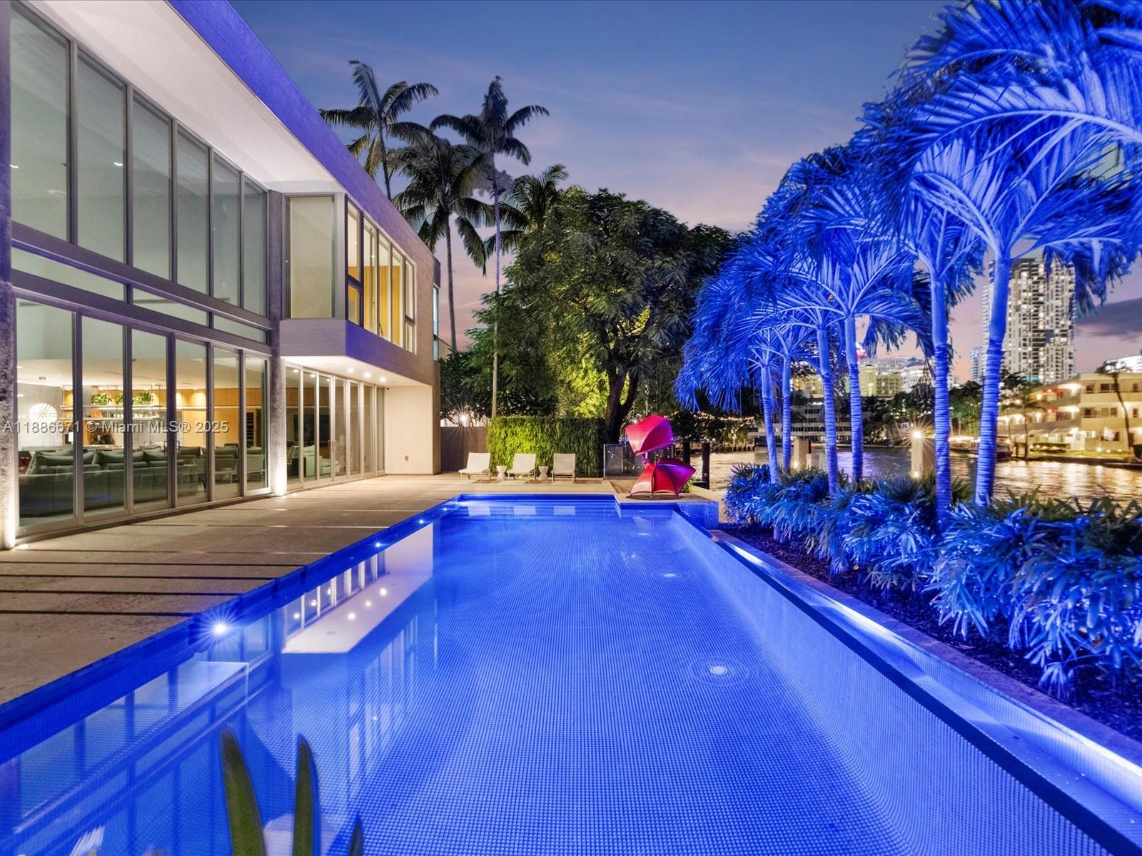 RIO VISTA C J HECTORS RES - Residential