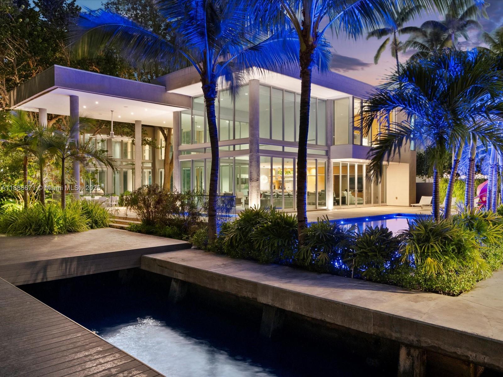 RIO VISTA C J HECTORS RES - Residential